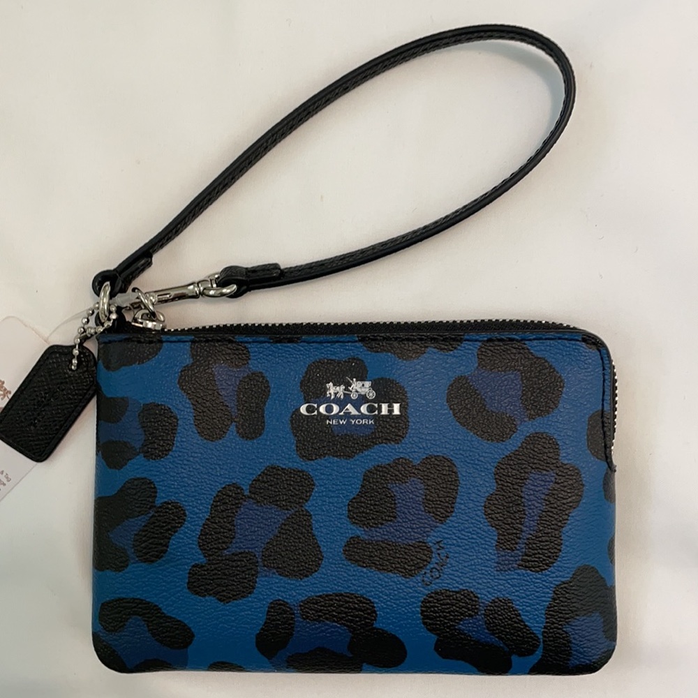 NWT Coach Slate Ocelot Print Corner Zip